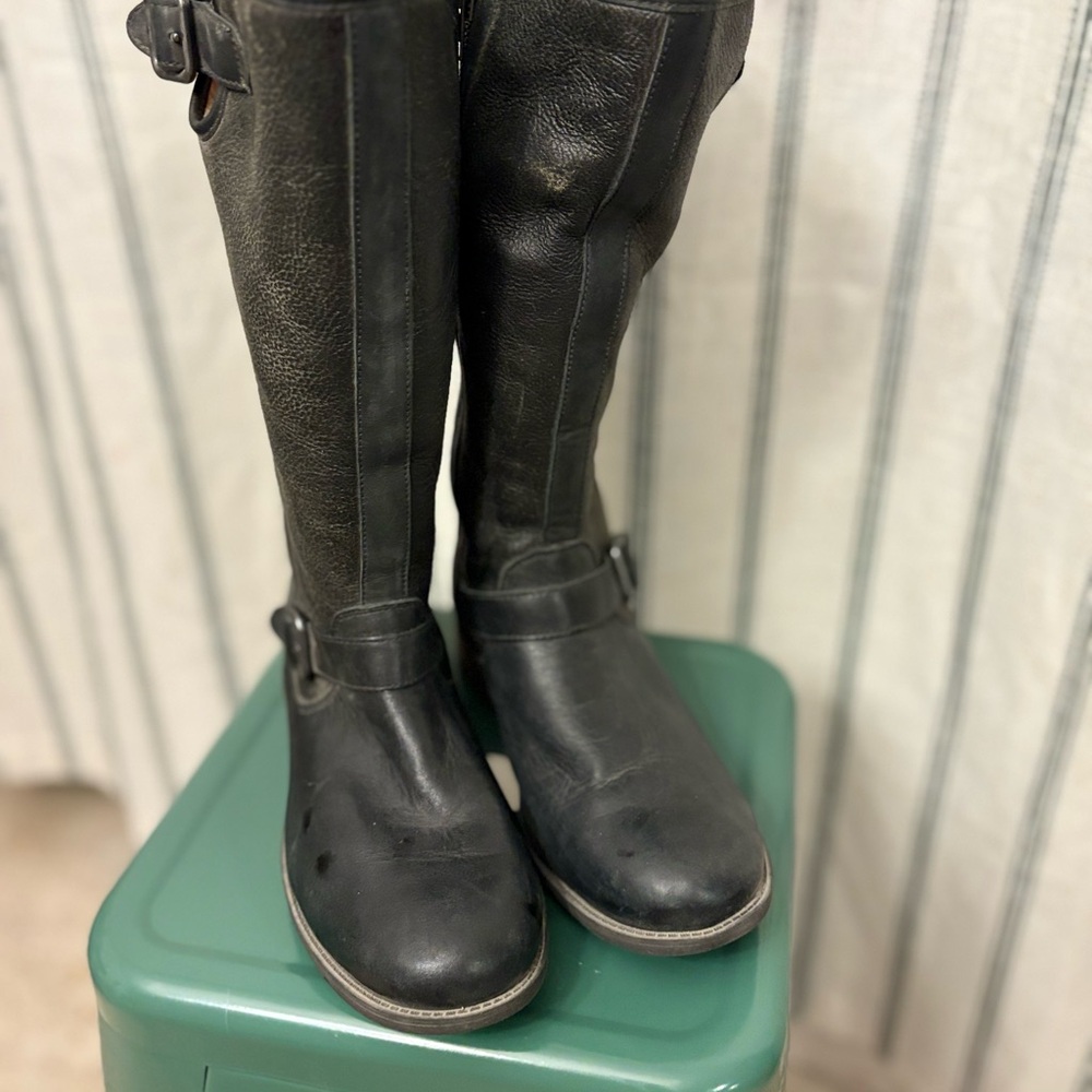 UGG Black Leather Winter Boots